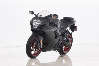Купить Suzuki GSX-R 600 2016 Черный в Автодом Продажа Suzuki GSX-R 600 2016 Черный в Автодом