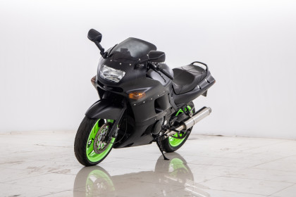 Купить Kawasaki ZX-6 Ninja 2000 Черный в Автодом Продажа Kawasaki ZX-6 Ninja 2000 Черный в Автодом