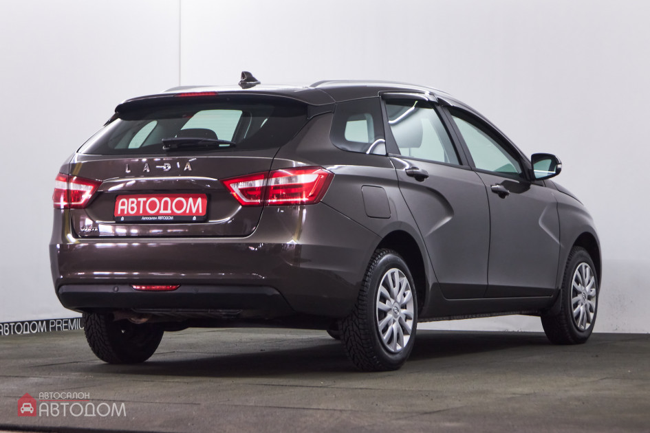 Продажа LADA (ВАЗ) Vesta I SW 1.6 MT (106 л.с.) 2018 Коричневый в Автодом